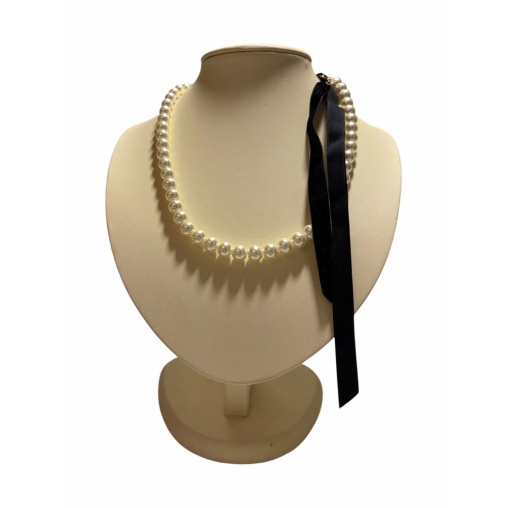Francesca's Faux Pearl Necklace with Black Velvet Ribbon Bow Cream Gold‎ Tone